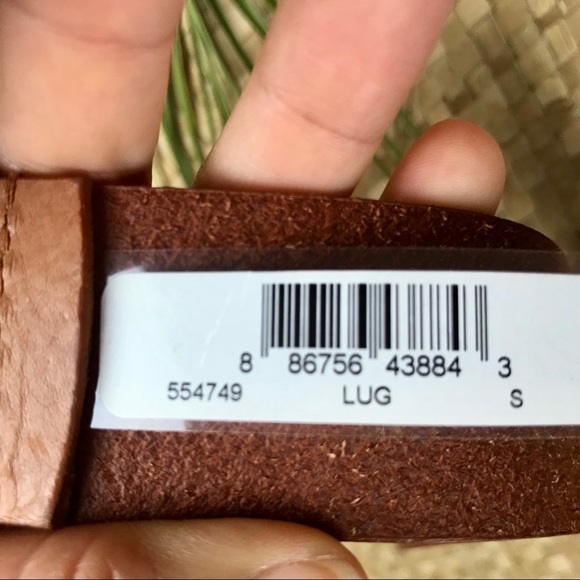 Michael Kors leather belt with silver buckle - Picture 6 of 8